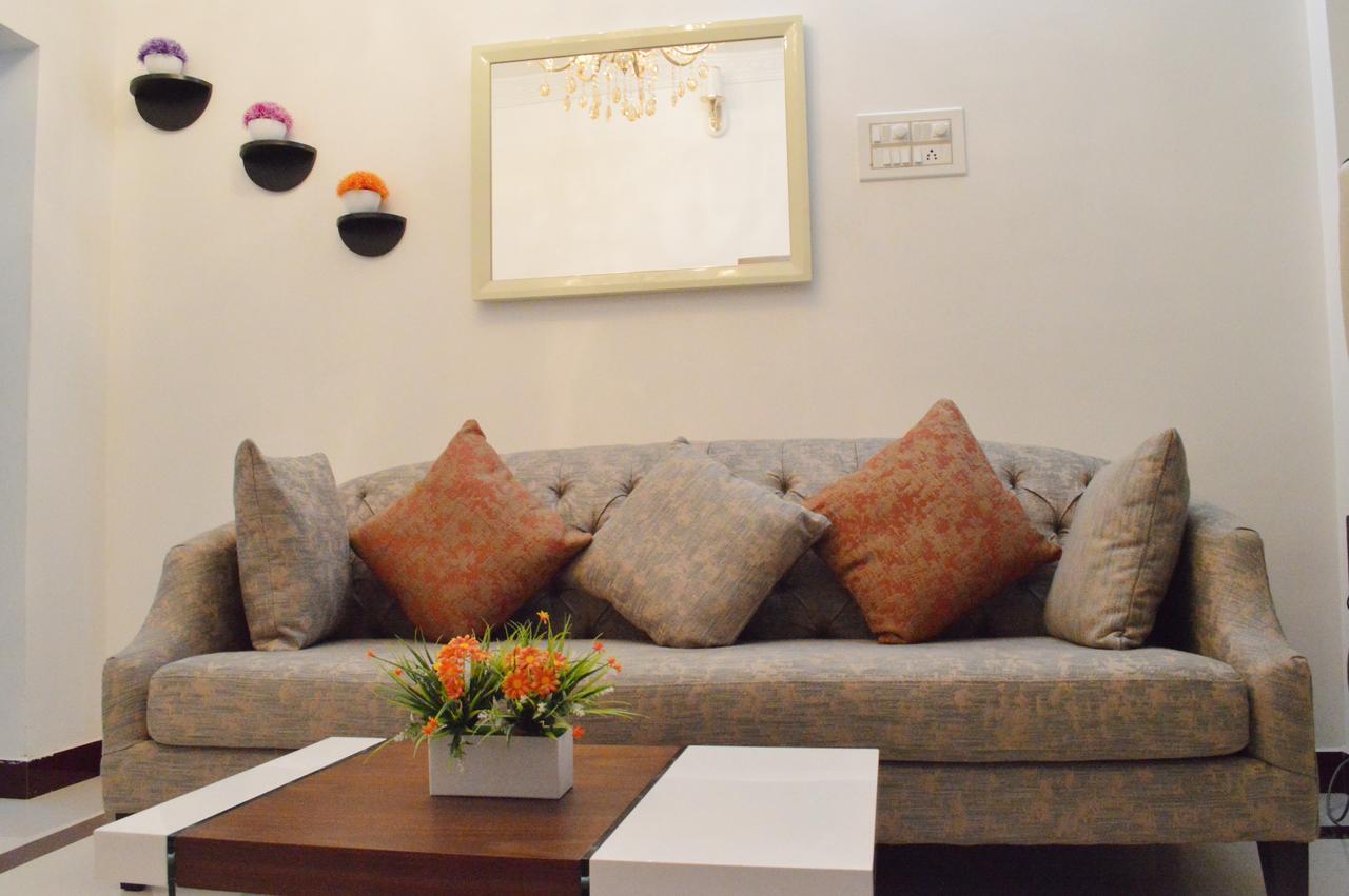 ホテルBluebell Residency カライクディ エクステリア 写真